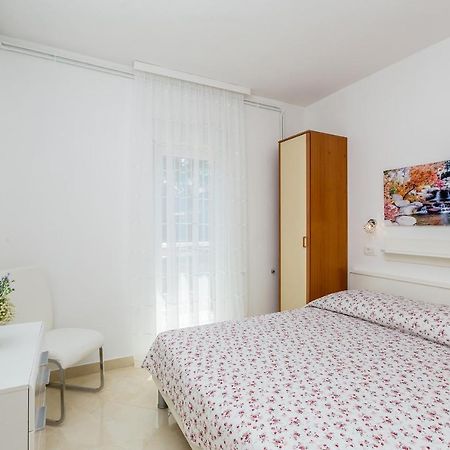 Apartman Vesna Malinska Eksteriør billede